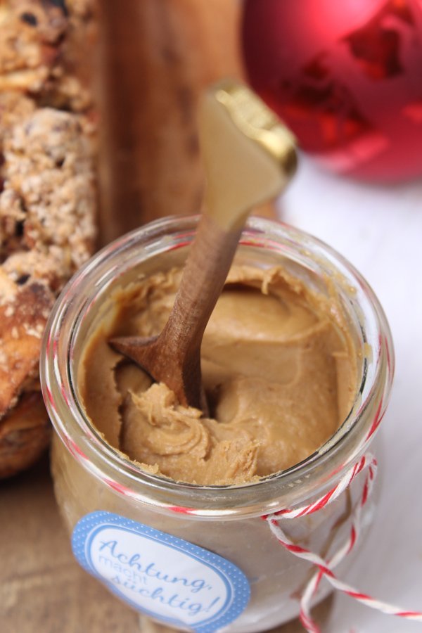 Weihnachtliches Apfelbrot mit Spekulatiuscreme Rezept