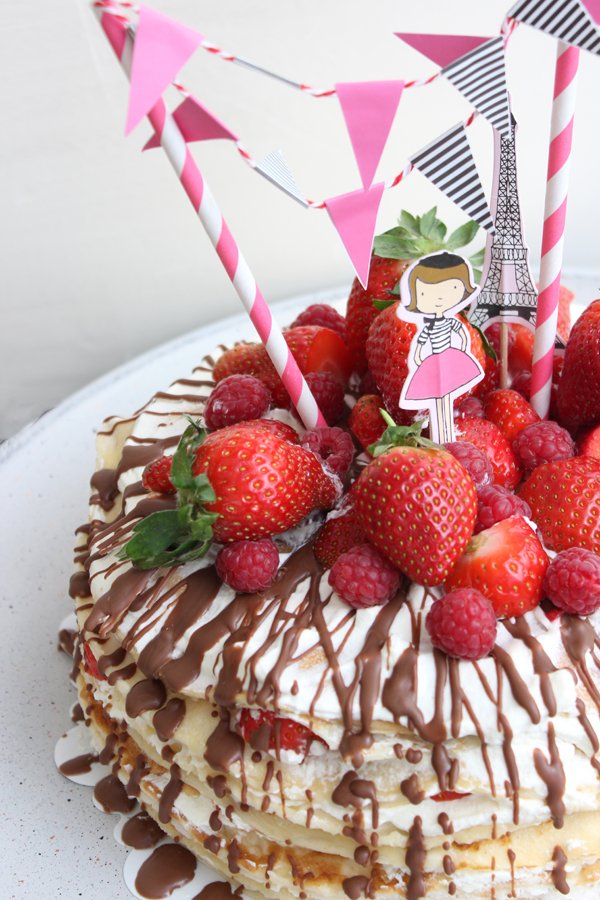 Crêpe-Torte mit Erdbeeren