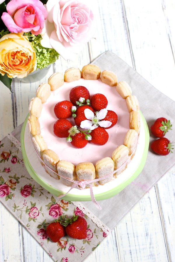 Erdbeer-Charlotte Rezept zum Muttertag oder zum Geburtstag