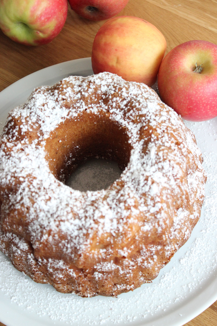 Apfel-Gugelhupf Low Carb Rezept
