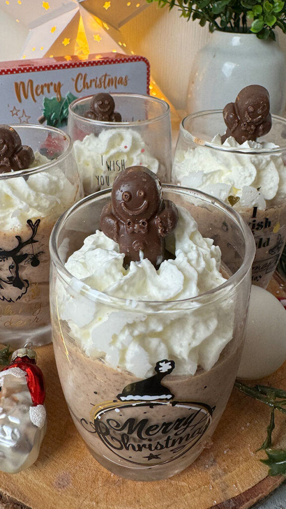 Lebkuchenmousse im Glas