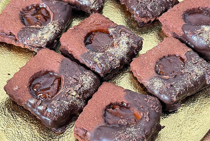 So einfach backst du Sacher Plätzchen zu Weihnachten 1 So einfach backst du Sacher Plätzchen zu Weihnachten