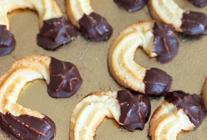 Spritzgebäck aus dem Spritzbeutel zart, buttrig und immer ein Publikumsliebling